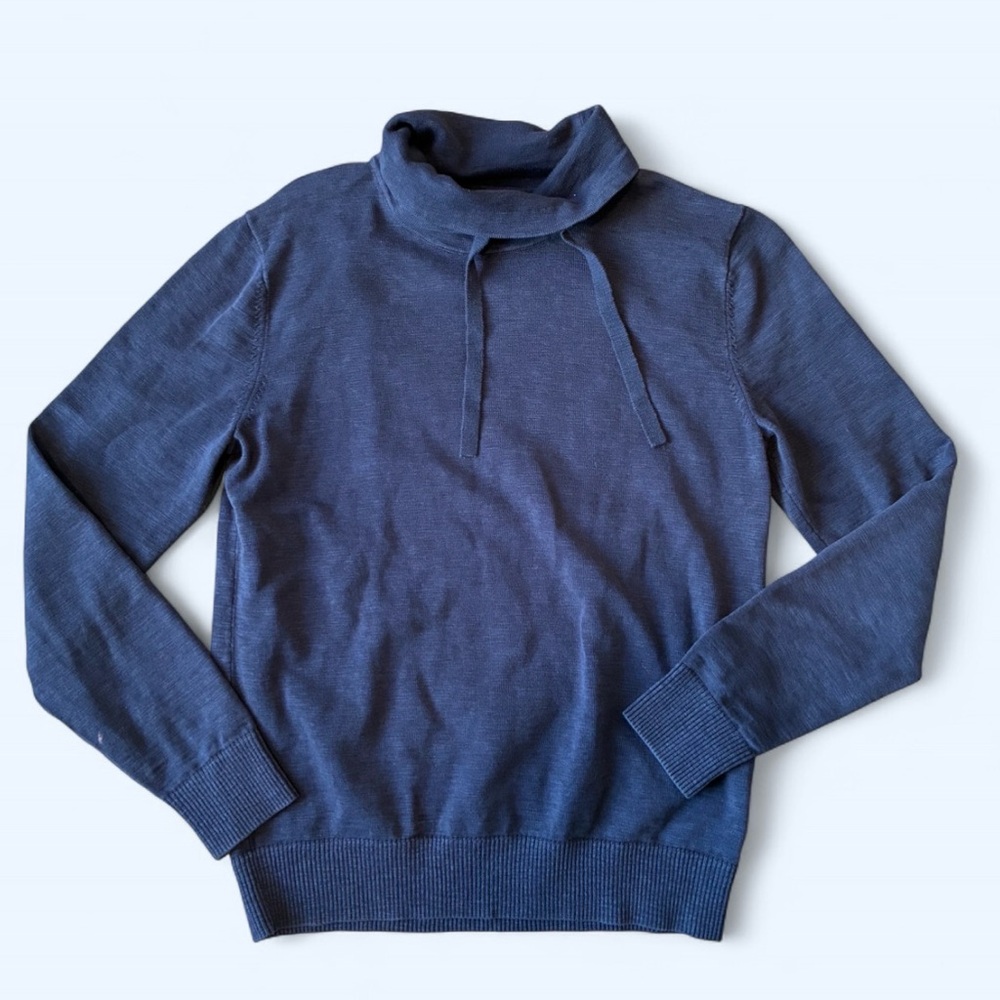 Banana Republic navy blue cotton slub turtleneck Minimalist preppy casual